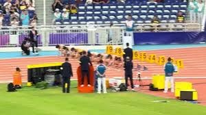 为什么棒球比赛中的平飞球比高飞球更容易造成守备失误